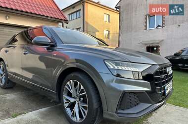 Внедорожник / Кроссовер Audi Q8 2020 в 