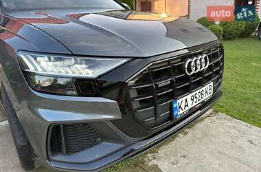 Внедорожник / Кроссовер Audi Q8 2020 в 