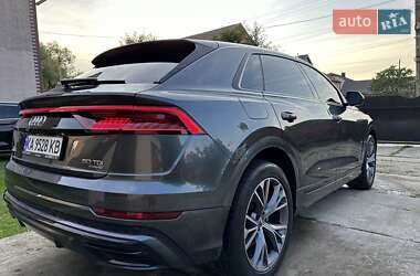 Внедорожник / Кроссовер Audi Q8 2020 в 