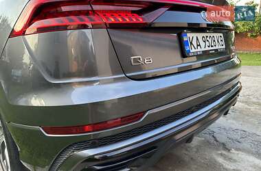 Внедорожник / Кроссовер Audi Q8 2020 в 