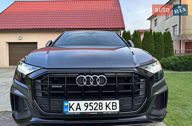 Внедорожник / Кроссовер Audi Q8 2020 в 