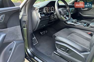 Внедорожник / Кроссовер Audi Q8 2020 в 