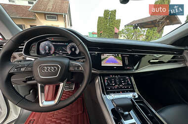Позашляховик / Кросовер Audi Q8 2018 в 