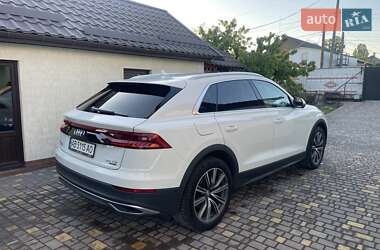 Позашляховик / Кросовер Audi Q8 2018 в 