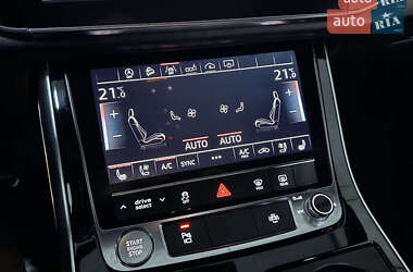 Внедорожник / Кроссовер Audi Q8 2019 в 