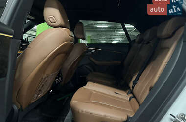 Внедорожник / Кроссовер Audi Q8 2019 в 