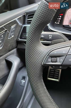 Внедорожник / Кроссовер Audi Q8 2020 в 