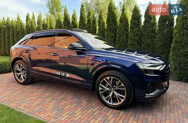Позашляховик / Кросовер Audi Q8 2019 в 