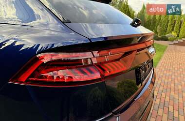 Позашляховик / Кросовер Audi Q8 2019 в 