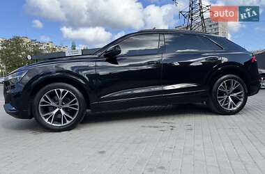 Внедорожник / Кроссовер Audi Q8 2022 в Киеве