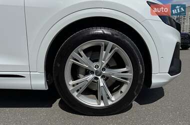 Внедорожник / Кроссовер Audi Q8 2020 в 