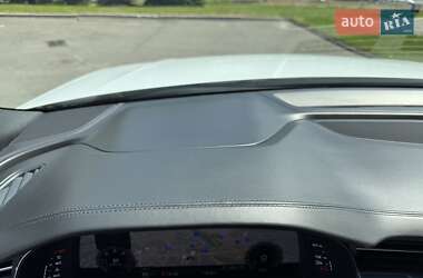 Внедорожник / Кроссовер Audi Q8 2020 в 
