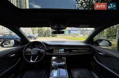 Внедорожник / Кроссовер Audi Q8 2020 в 