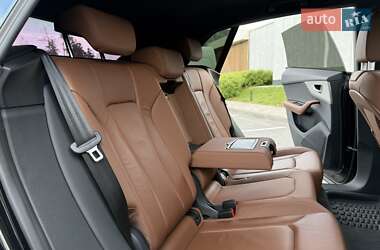 Внедорожник / Кроссовер Audi Q8 2018 в 