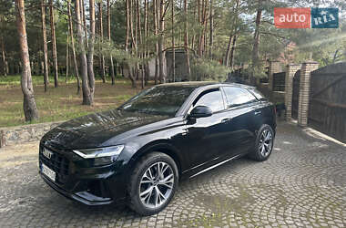 Внедорожник / Кроссовер Audi Q8 2021 в Киеве