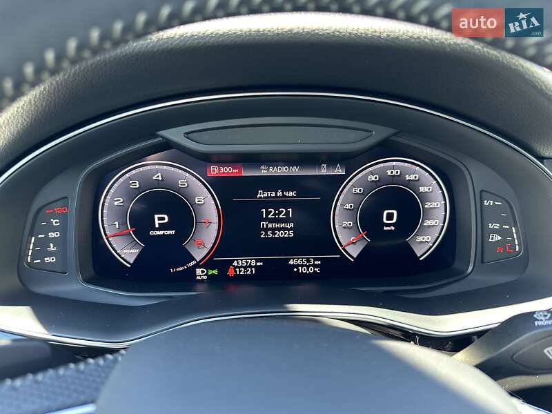 Позашляховик / Кросовер Audi Q8 2018 в Києві