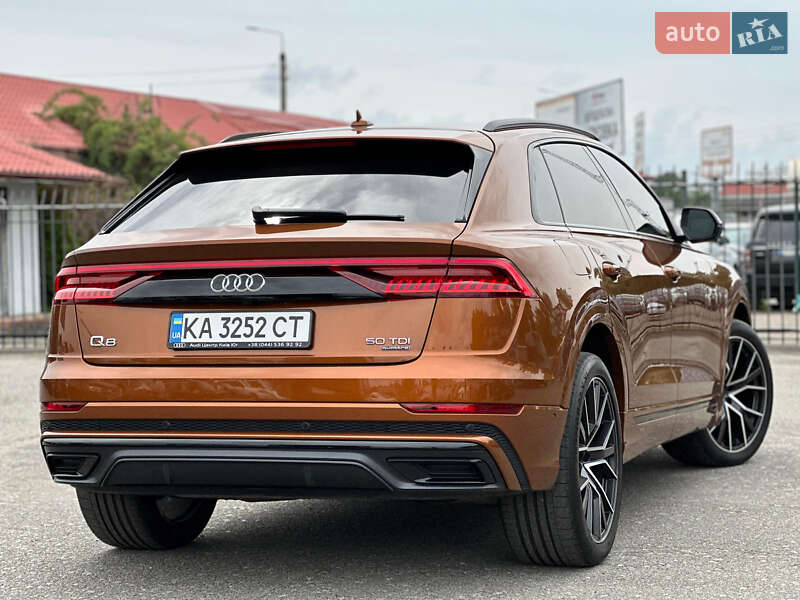 Позашляховик / Кросовер Audi Q8 2021 в Києві