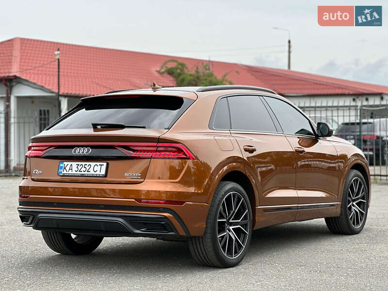 Позашляховик / Кросовер Audi Q8 2021 в Києві