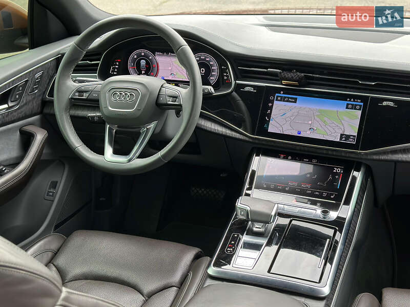Позашляховик / Кросовер Audi Q8 2021 в Києві