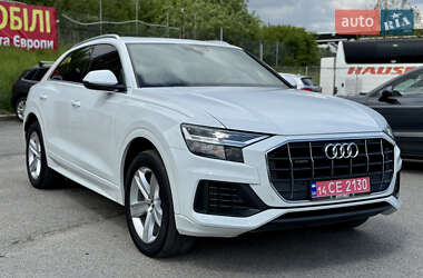 Позашляховик / Кросовер Audi Q8 2018 в 