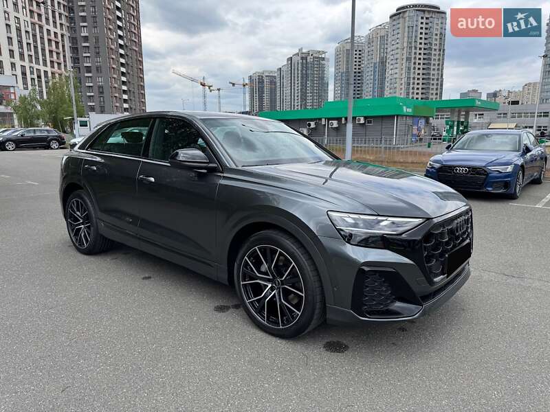 Внедорожник / Кроссовер Audi Q8 2024 в Киеве