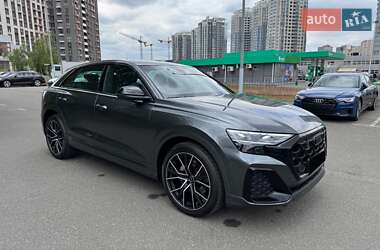 Внедорожник / Кроссовер Audi Q8 2024 в 