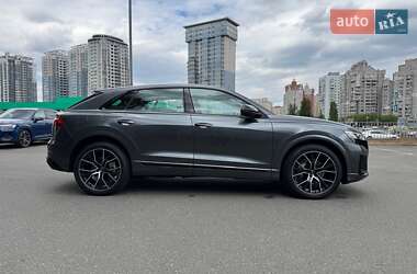 Внедорожник / Кроссовер Audi Q8 2024 в 