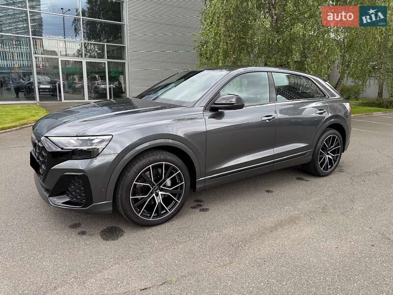 Внедорожник / Кроссовер Audi Q8 2024 в Киеве