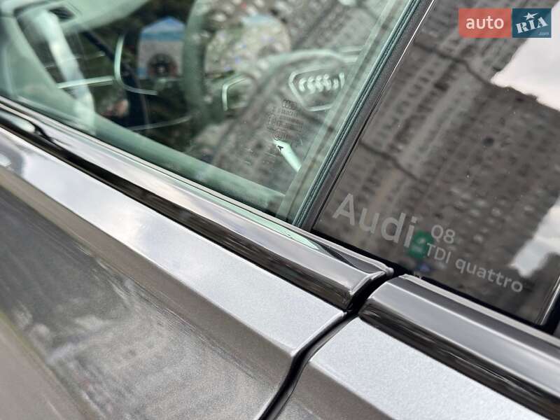 Внедорожник / Кроссовер Audi Q8 2024 в Киеве