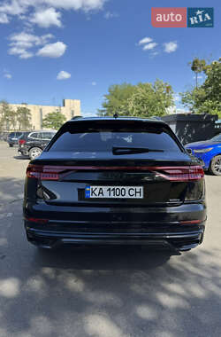 Внедорожник / Кроссовер Audi Q8 2019 в 