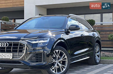 Позашляховик / Кросовер Audi Q8 2019 в 