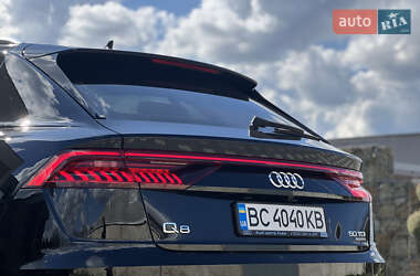 Позашляховик / Кросовер Audi Q8 2019 в 