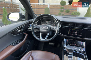 Позашляховик / Кросовер Audi Q8 2019 в 