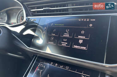 Позашляховик / Кросовер Audi Q8 2019 в 