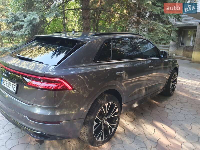 Внедорожник / Кроссовер Audi Q8 2018 в Днепре