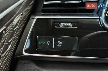 Внедорожник / Кроссовер Audi Q8 2022 в 