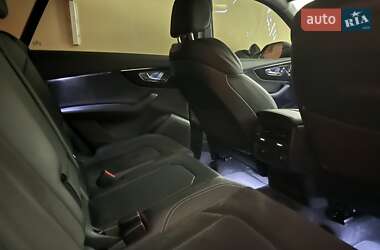 Внедорожник / Кроссовер Audi Q8 2020 в 