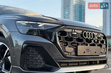 Внедорожник / Кроссовер Audi Q8 2025 в 
