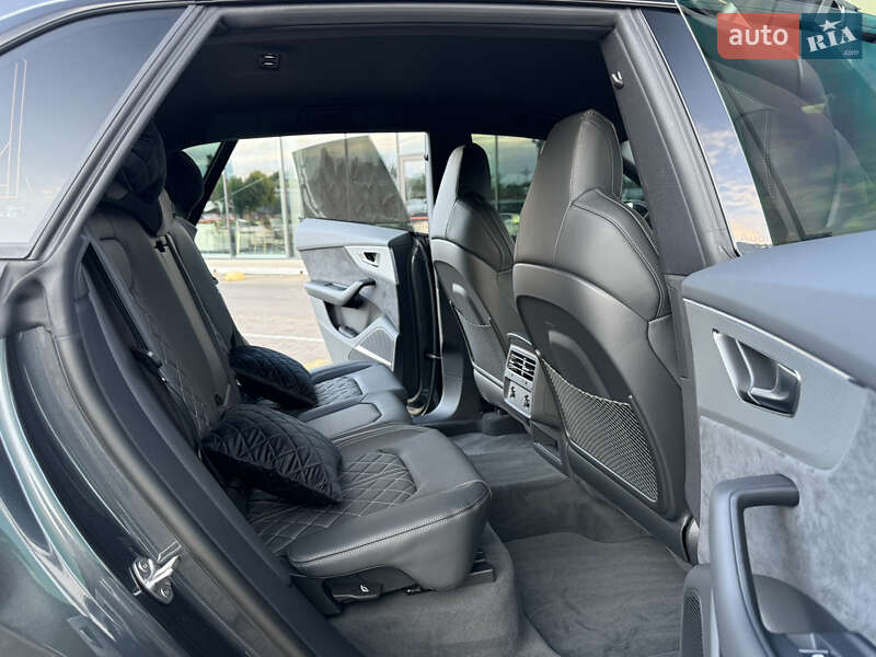 Позашляховик / Кросовер Audi Q8 2025 в Одесі