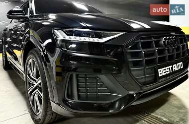 Внедорожник / Кроссовер Audi Q8 2023 в 