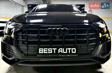 Внедорожник / Кроссовер Audi Q8 2023 в 