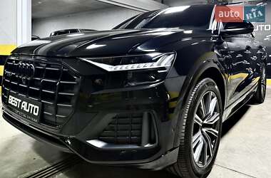 Внедорожник / Кроссовер Audi Q8 2023 в 