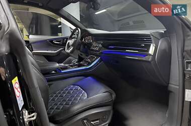 Внедорожник / Кроссовер Audi Q8 2023 в 
