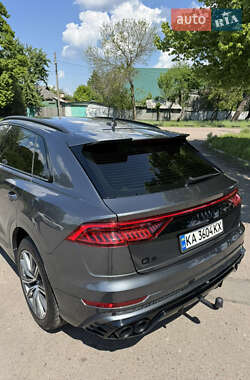 Позашляховик / Кросовер Audi Q8 2019 в 