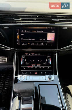 Внедорожник / Кроссовер Audi Q8 2019 в 