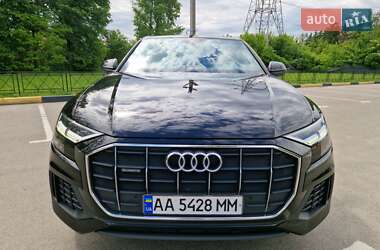 Внедорожник / Кроссовер Audi Q8 2019 в 
