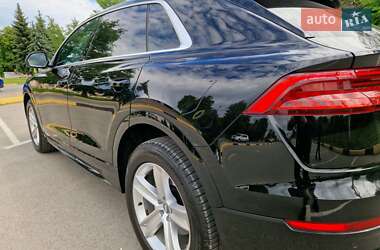 Внедорожник / Кроссовер Audi Q8 2019 в 