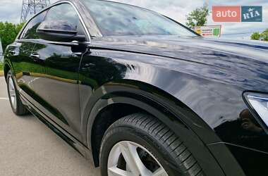 Внедорожник / Кроссовер Audi Q8 2019 в 