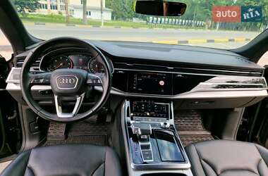 Внедорожник / Кроссовер Audi Q8 2019 в 