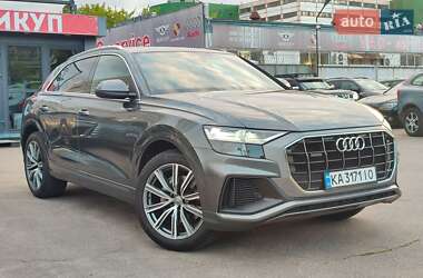 Внедорожник / Кроссовер Audi Q8 2018 в 